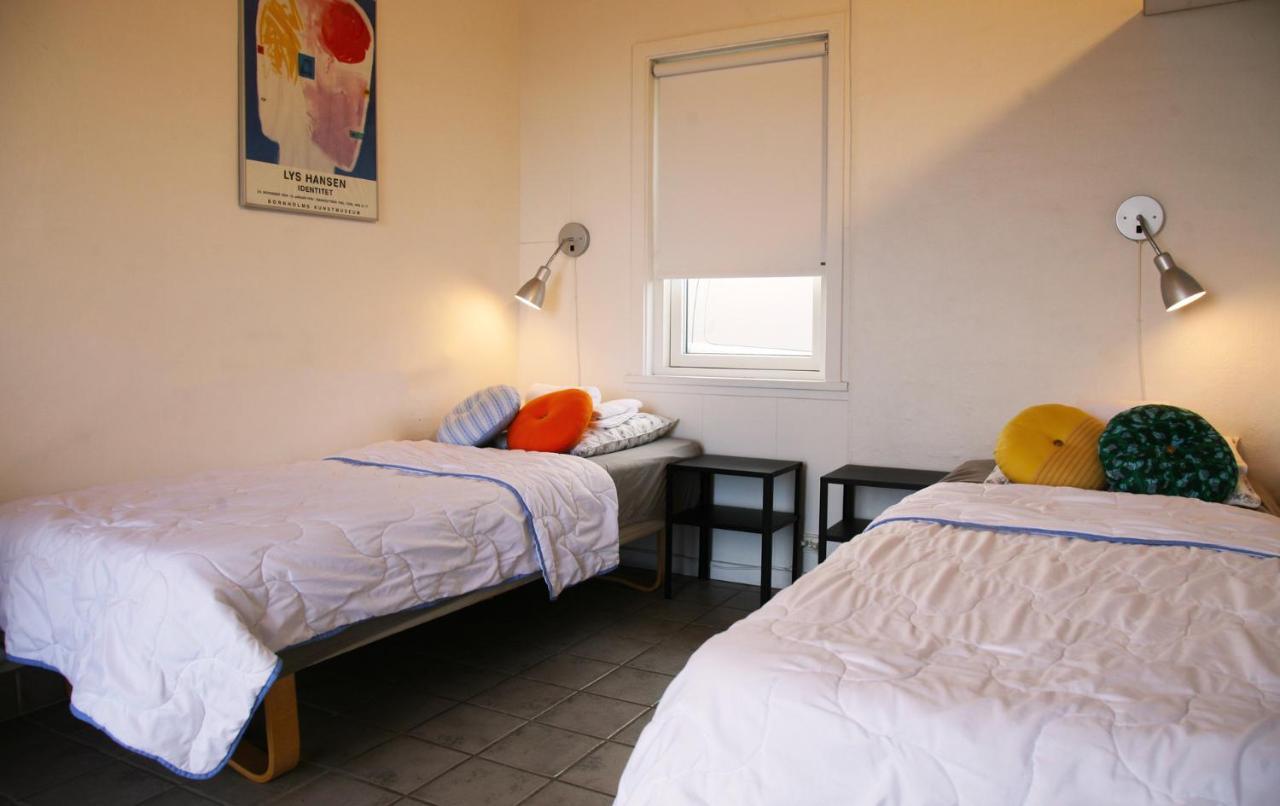 Harbour Sleep Motel Neksø Kültér fotó