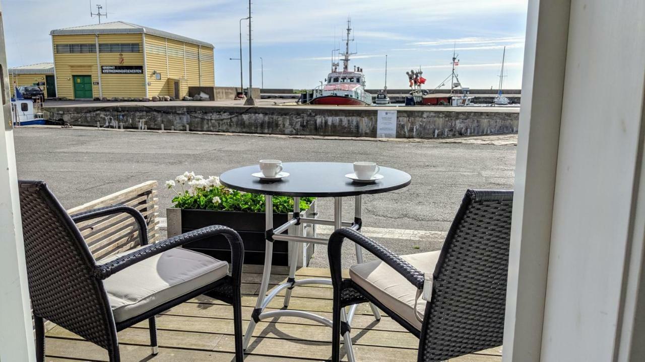Harbour Sleep Motel Neksø Kültér fotó